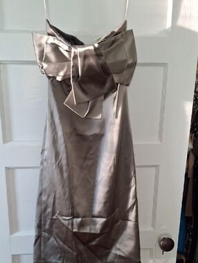 Elegant Strapless Midi Dress in Taupe with Draped Bow Detail